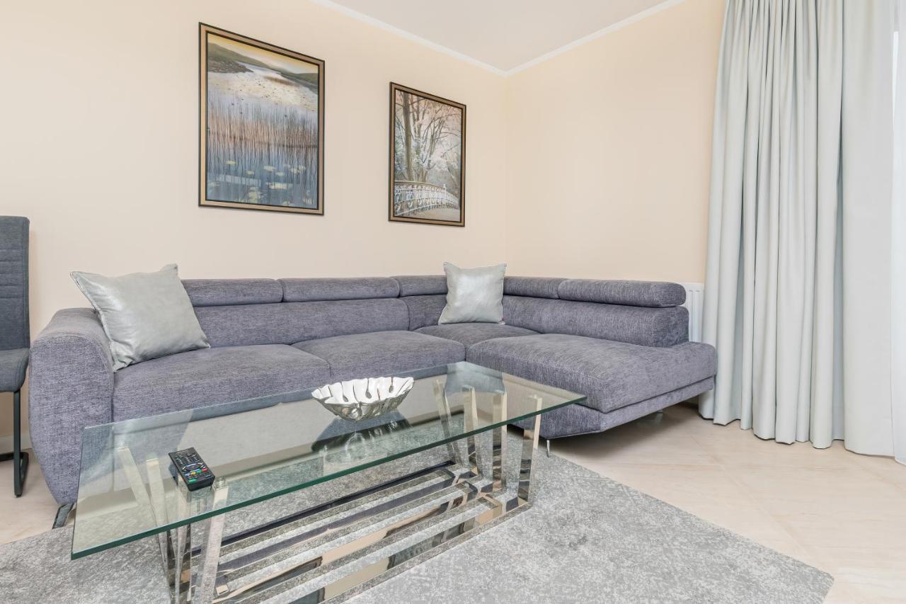 Batorego 7 Gdynia Apartments By Noclegi Renters Buitenkant foto