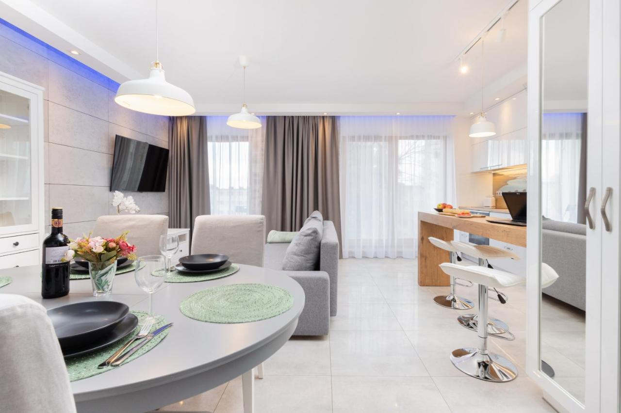 Batorego 7 Gdynia Apartments By Noclegi Renters Buitenkant foto